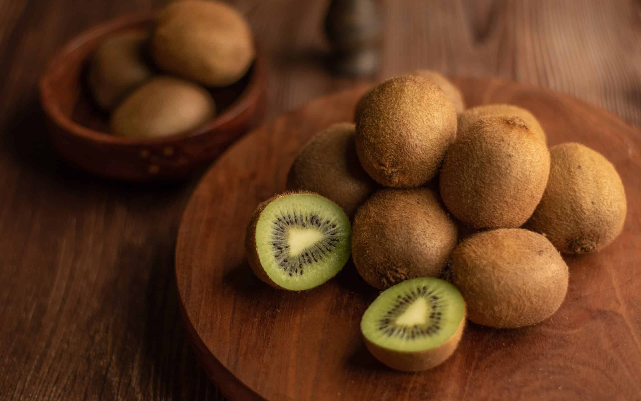 como plantar kiwi em vaso