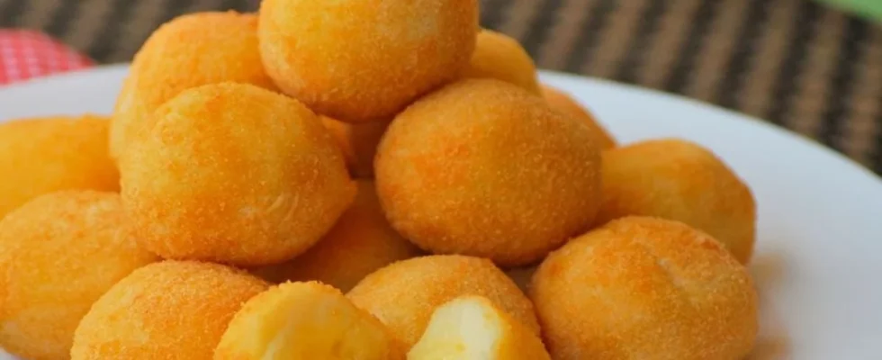 Bolinha de Queijo