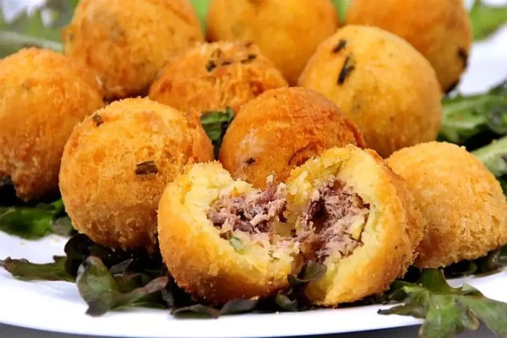 Bolinho de Carne Seca