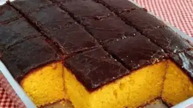 Bolo de Cenoura Fofinho com Cobertura de Chocolate