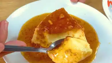 pudim de pão com calda de caramelo