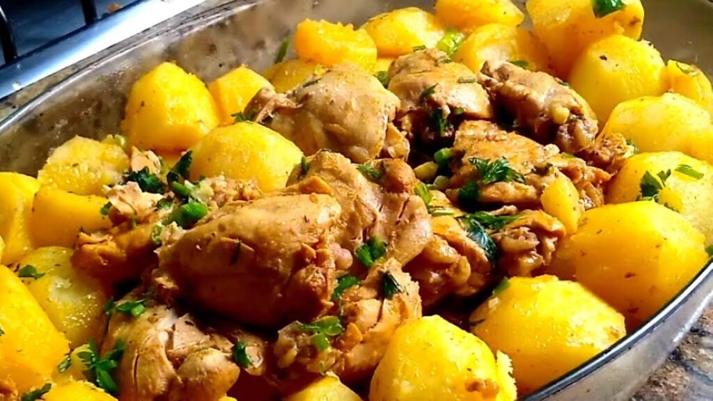 Frango ensopado com batata