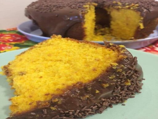 Bolo de Cenoura com Cobertura de Brigadeiro Mole: A Perfeição do Doce Caseiro