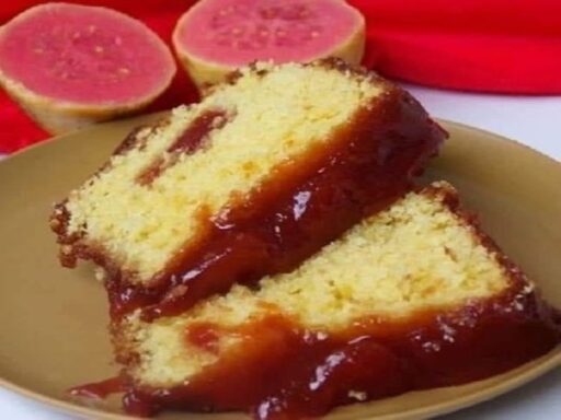 Bolo de Fubá com Goiabada: A Receita Simples e Irresistível que Vai Surpreender Todos!